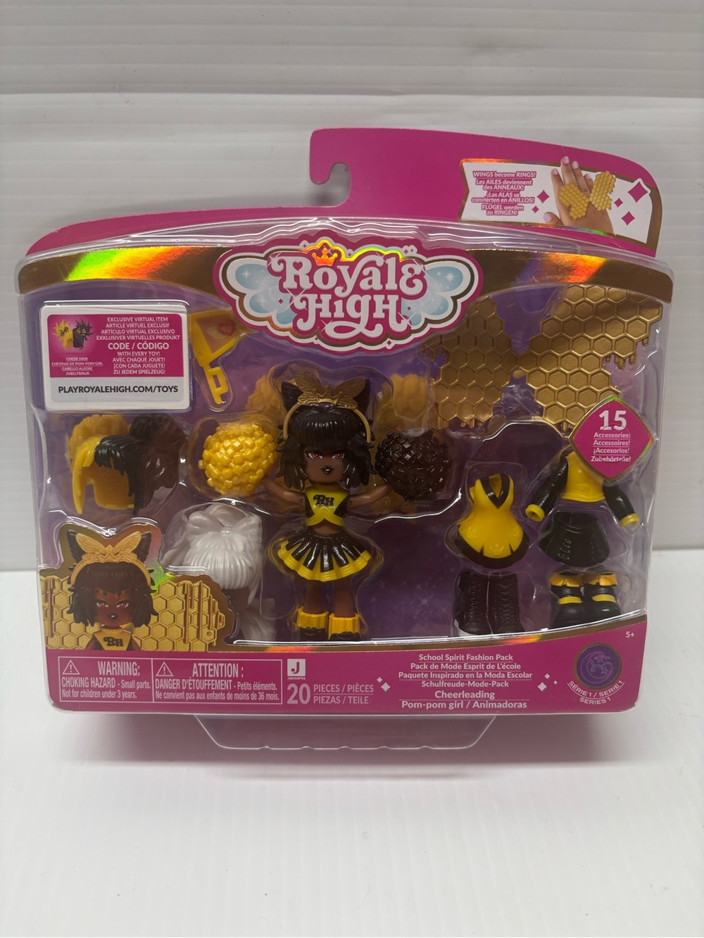 Royale High School Spirit Fashion Pack Cheerleader Jazwares W/ ROBLOX PROMO CODE
